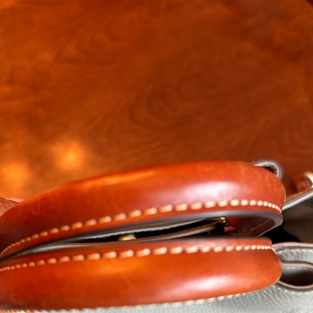 Dooney and Bourke Vintage Peeble Grain Brenna - Picture 6 of 10